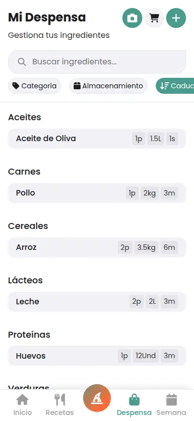Pantalla de despensa de Sabea: ingredientes por categoría, con cantidad y caducidad